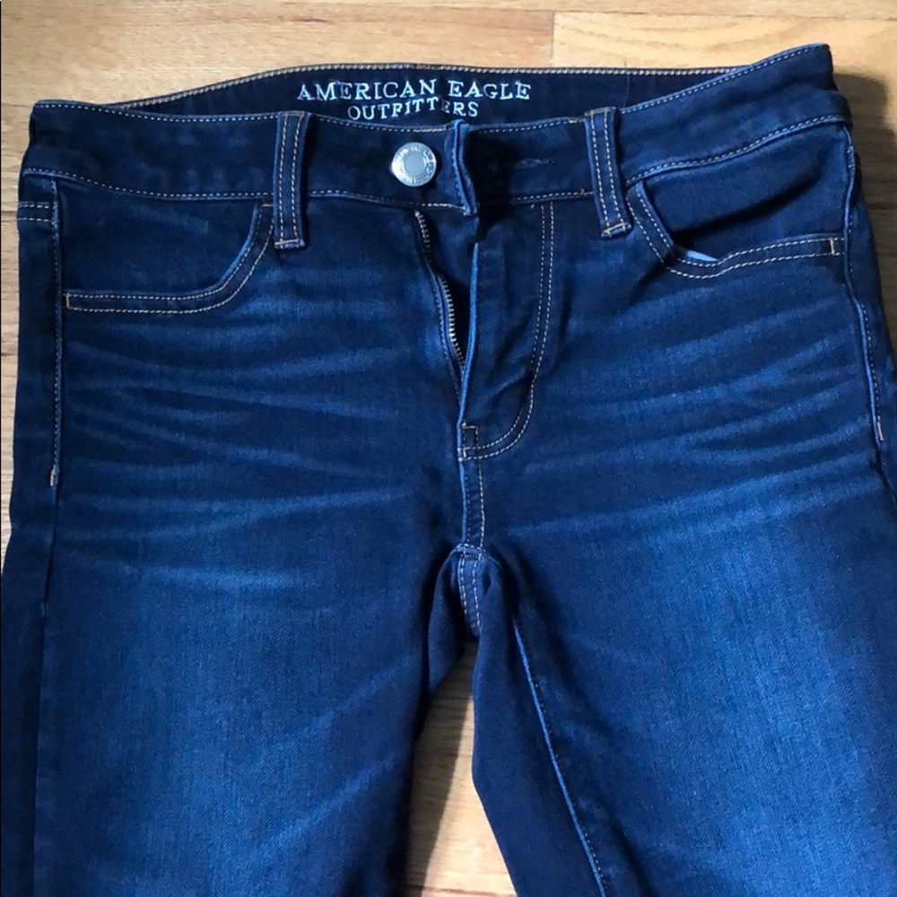American Eagle dark wash mid rise jeggings!